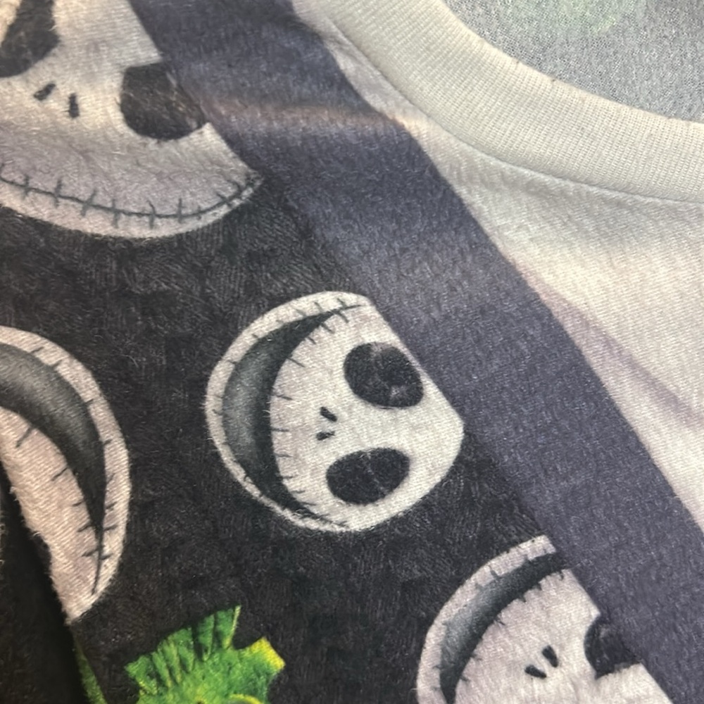 Disney Nightmare before Christmas soft sweater PJ shirt - Size Medium - Picture 5 of 5